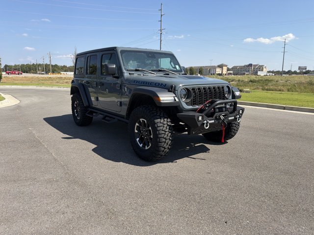 Used 2024 Jeep Wrangler Unlimited Rubicon 4xe AWD/4WD image 8