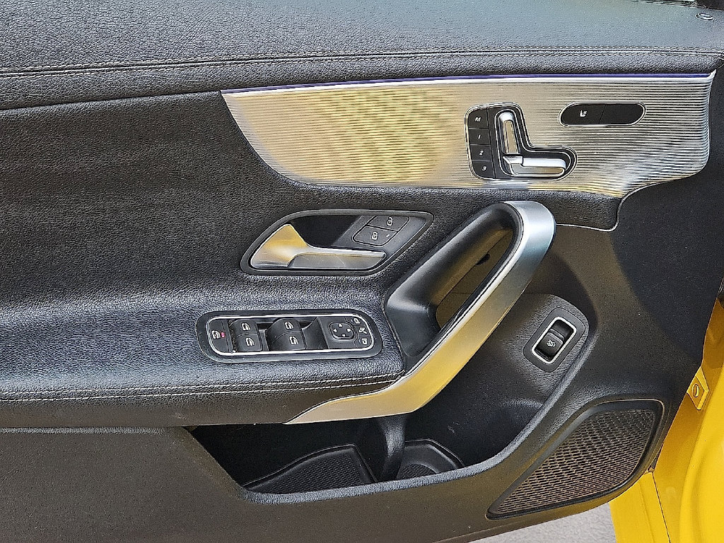 Used 2022 Mercedes-Benz CLA 250 image 19