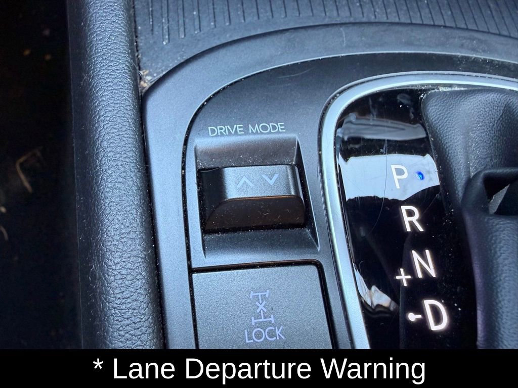 Certified 2025 Hyundai Kona SEL AWD/4WD image 18