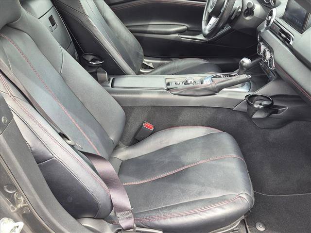 Used 2019 MAZDA MX-5 Miata RF Grand Touring RWD image 16