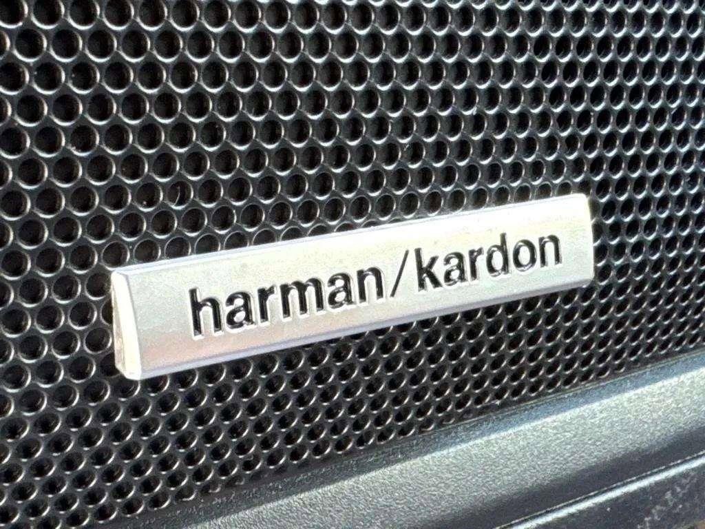 Used 2025 Subaru Outback Touring XT w/ Tech Package 3 image 14