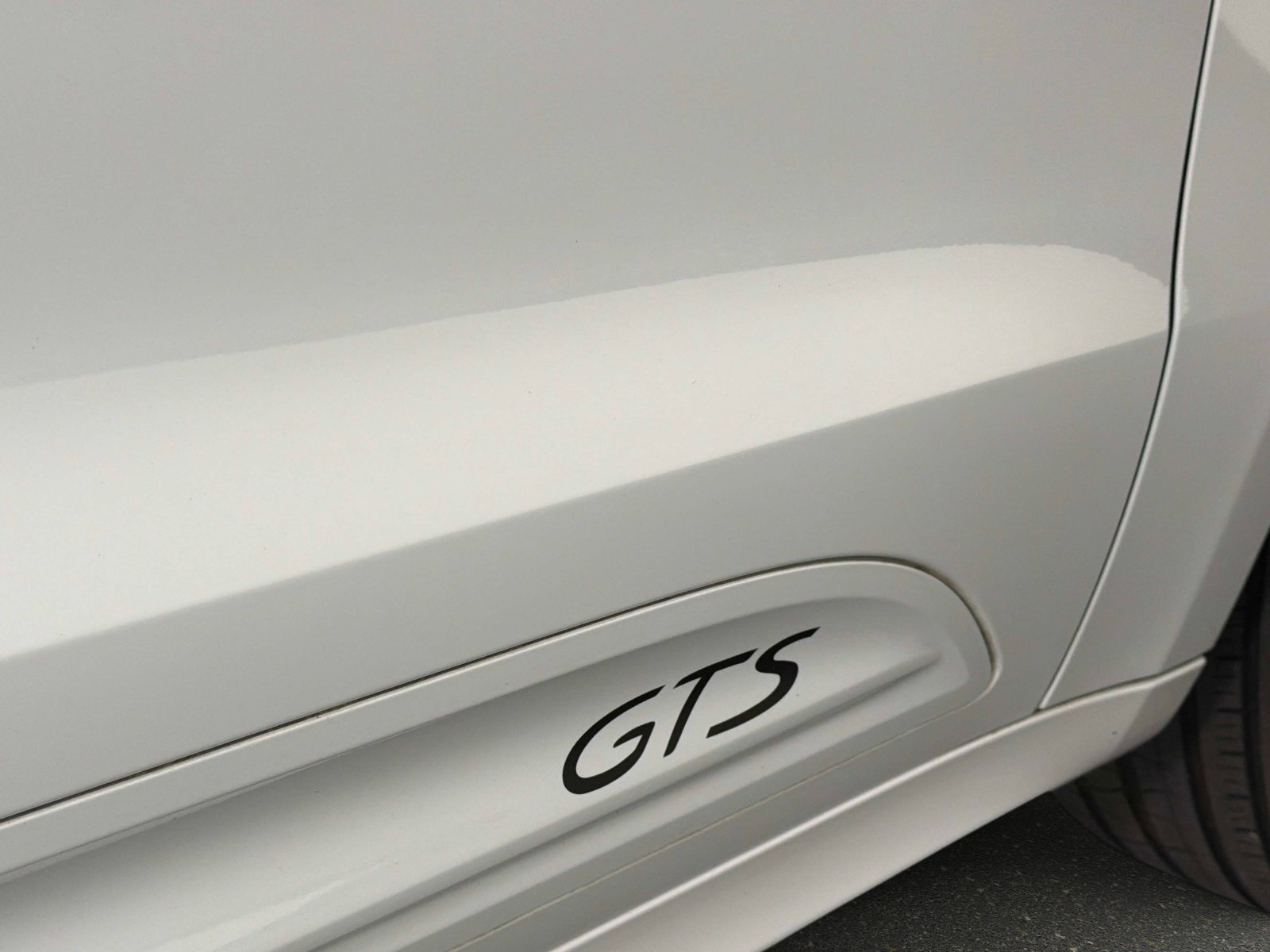 Used 2024 Porsche Macan GTS AWD/4WD image 23