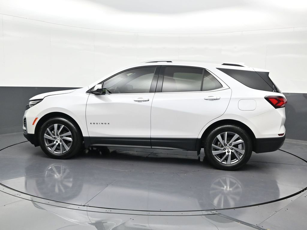 Used 2024 Chevrolet Equinox Premier FWD image 2