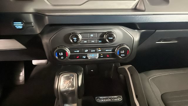 Used 2023 Ford Bronco Outer Banks AWD/4WD image 22