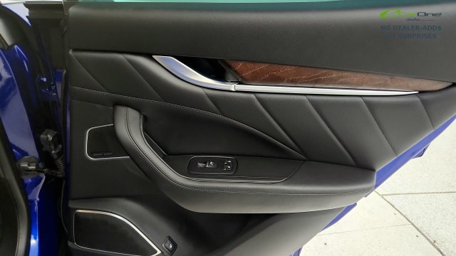Used 2023 Maserati Levante GT AWD/4WD image 47