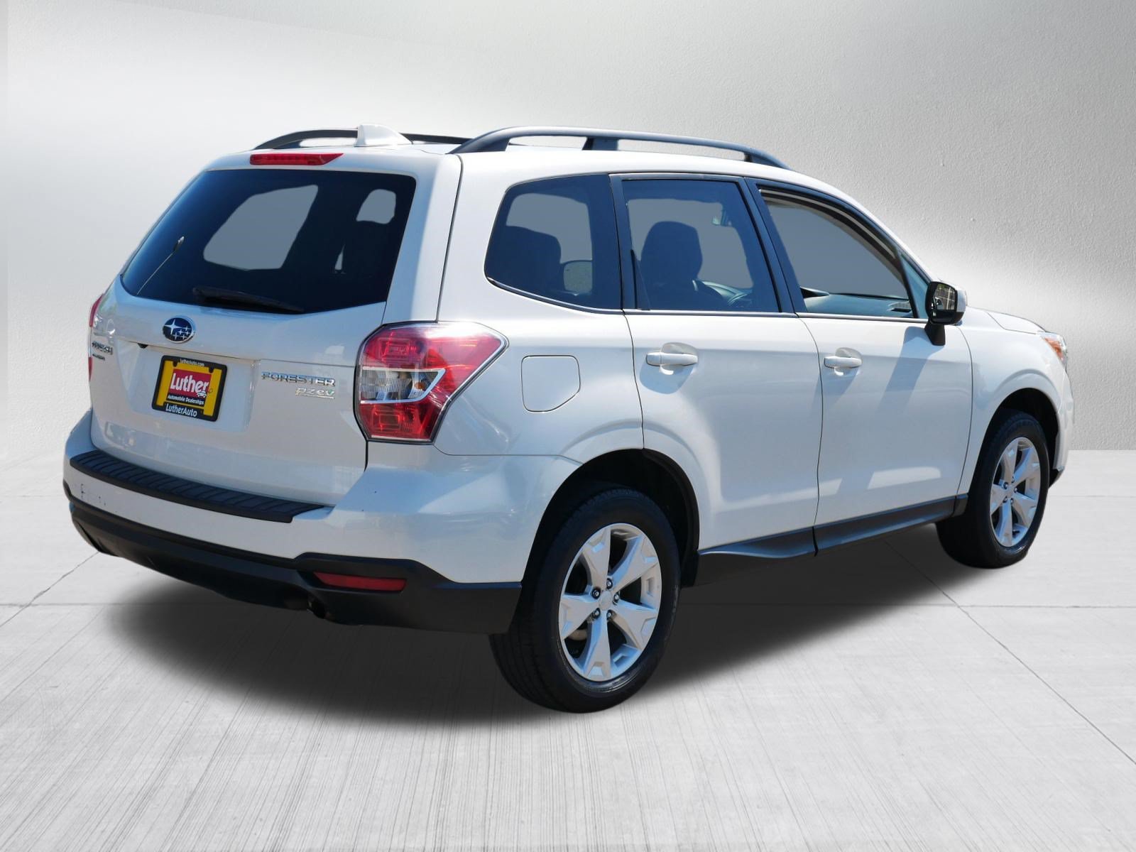 Used 2016 Subaru Forester 2.5i Premium w/ Popular Package #2 AWD/4WD image 7