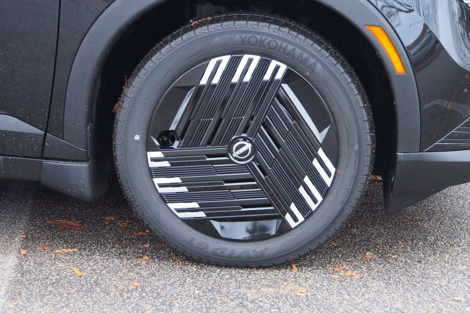 New 2026 Nissan Leaf w/ Floor Mat Package (S+) image 9