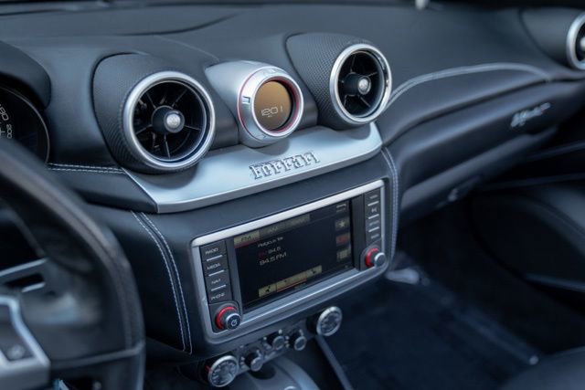 Used 2016 Ferrari California T RWD image 54