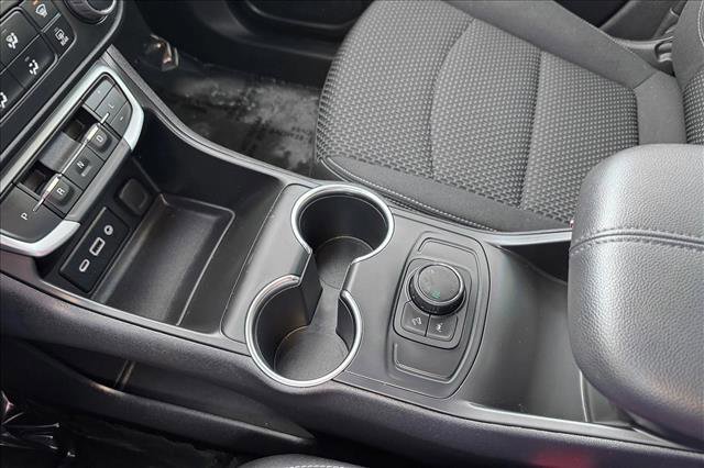 Used 2024 GMC Terrain SLE image 16