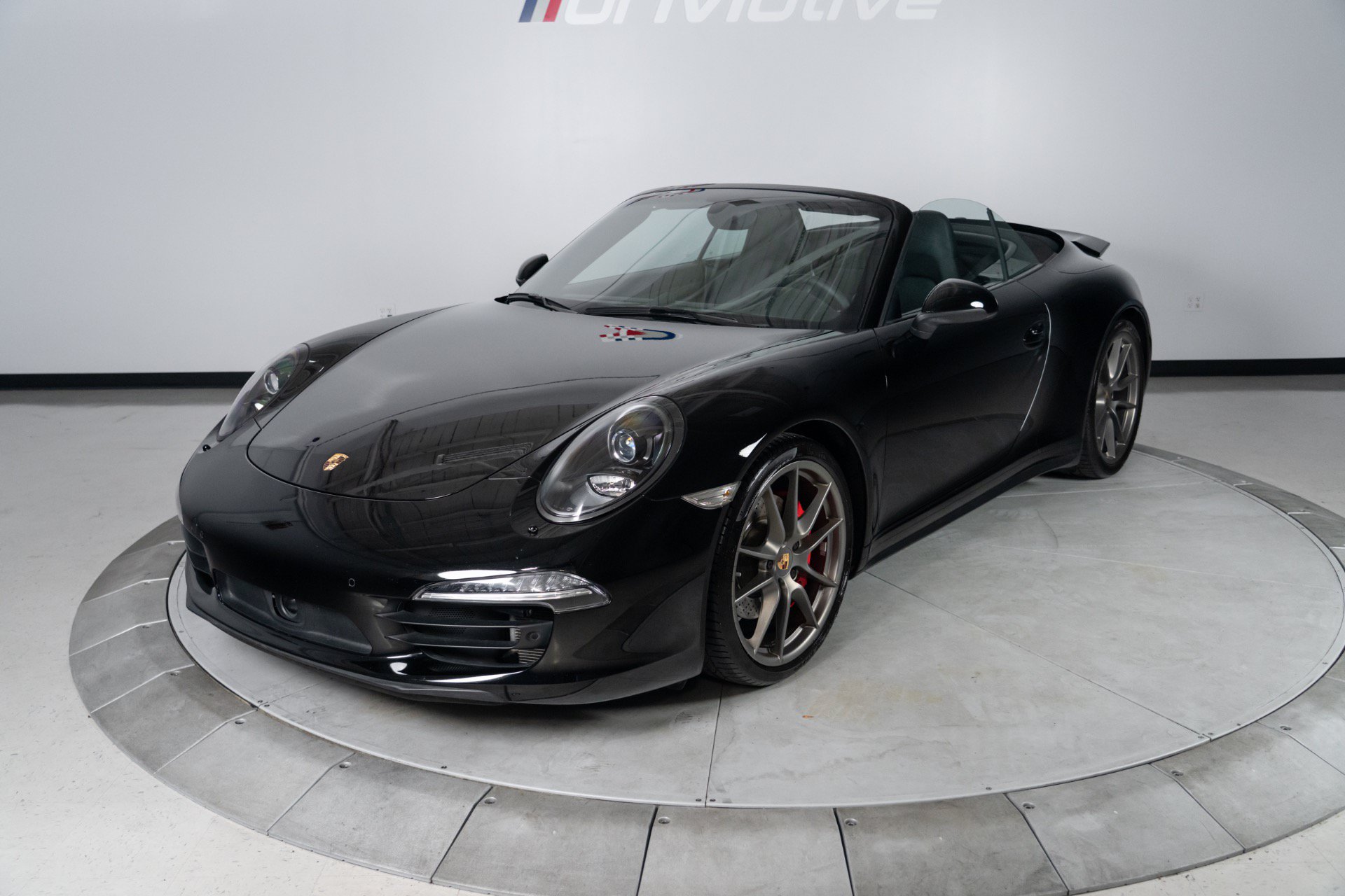 Used 2014 Porsche 911 Carrera S RWD image 2