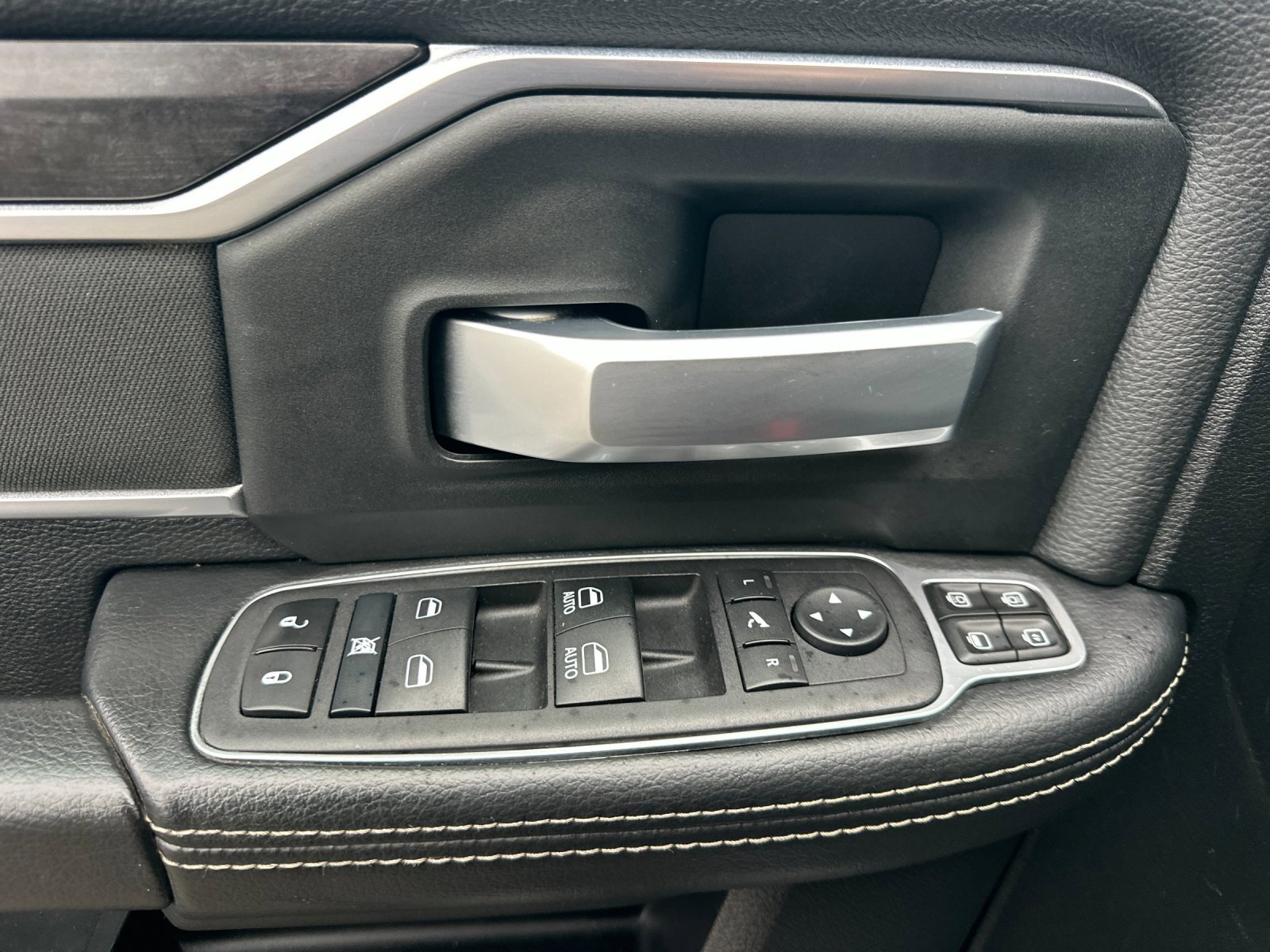 Used 2024 RAM 2500 Big Horn image 10