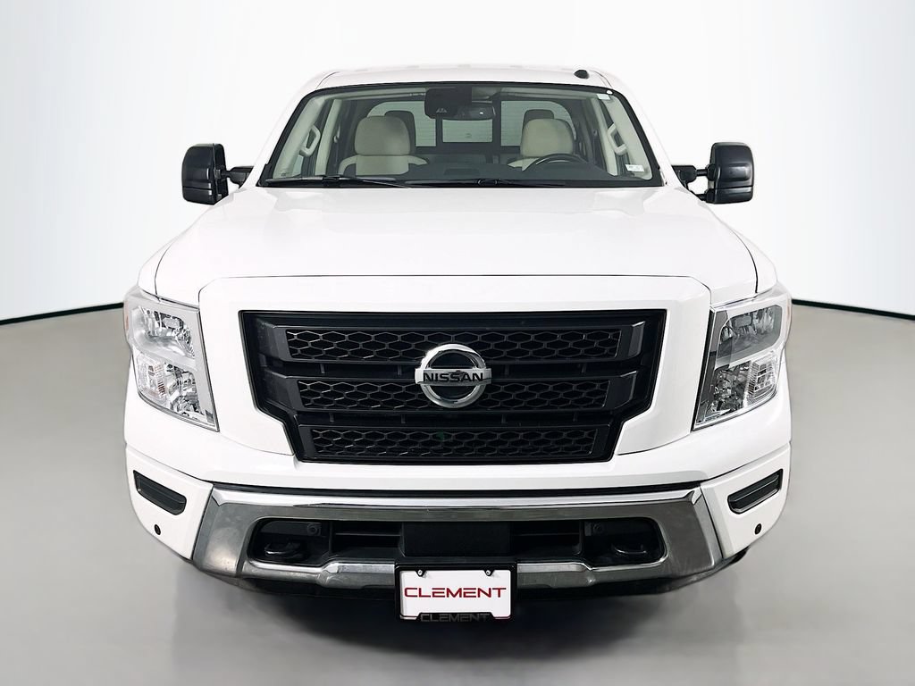 Used 2021 Nissan Titan SV w/ SV Convenience Package AWD/4WD image 3