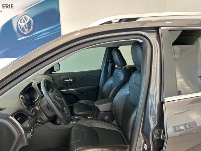 Used 2019 Jeep Cherokee Latitude Plus w/ Cold Weather Group image 13