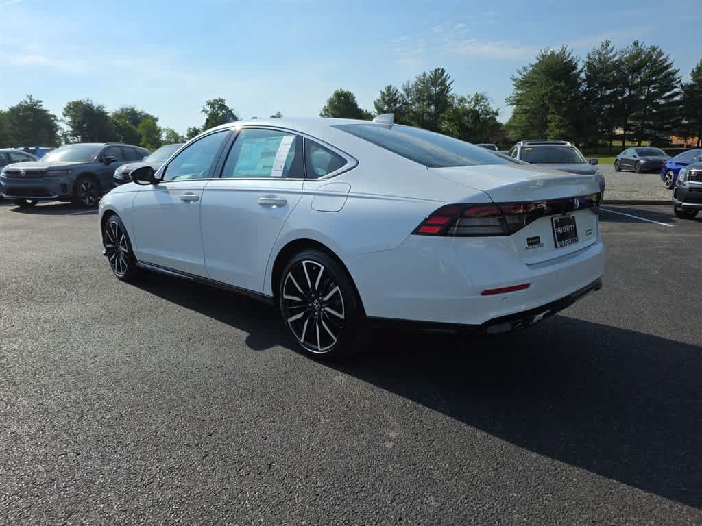 Used 2025 Honda Accord Touring image 7