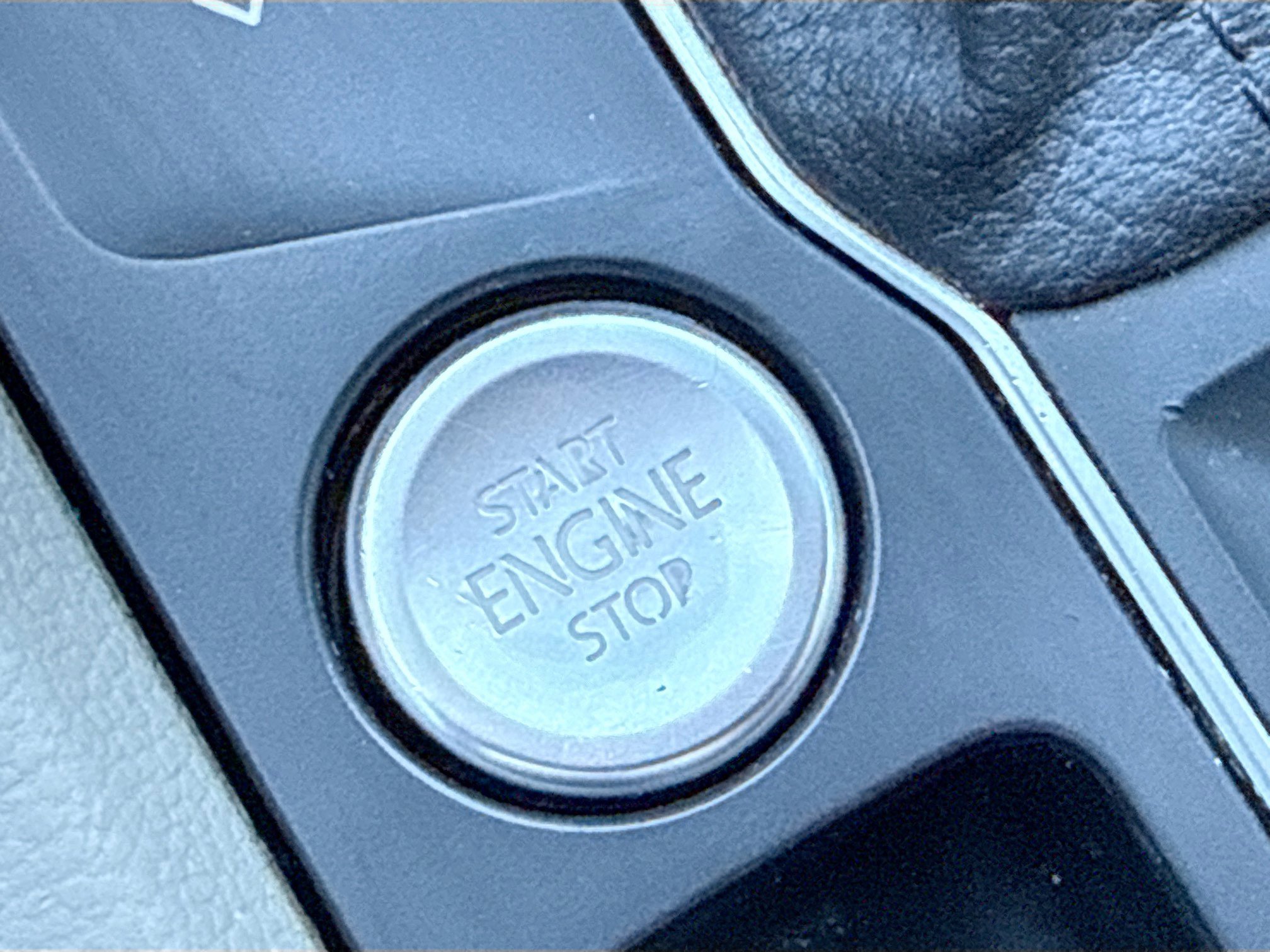 Used 2019 Volkswagen Atlas SE FWD image 34