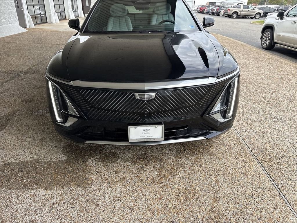 Certified 2023 Cadillac Lyriq 2WD image 32