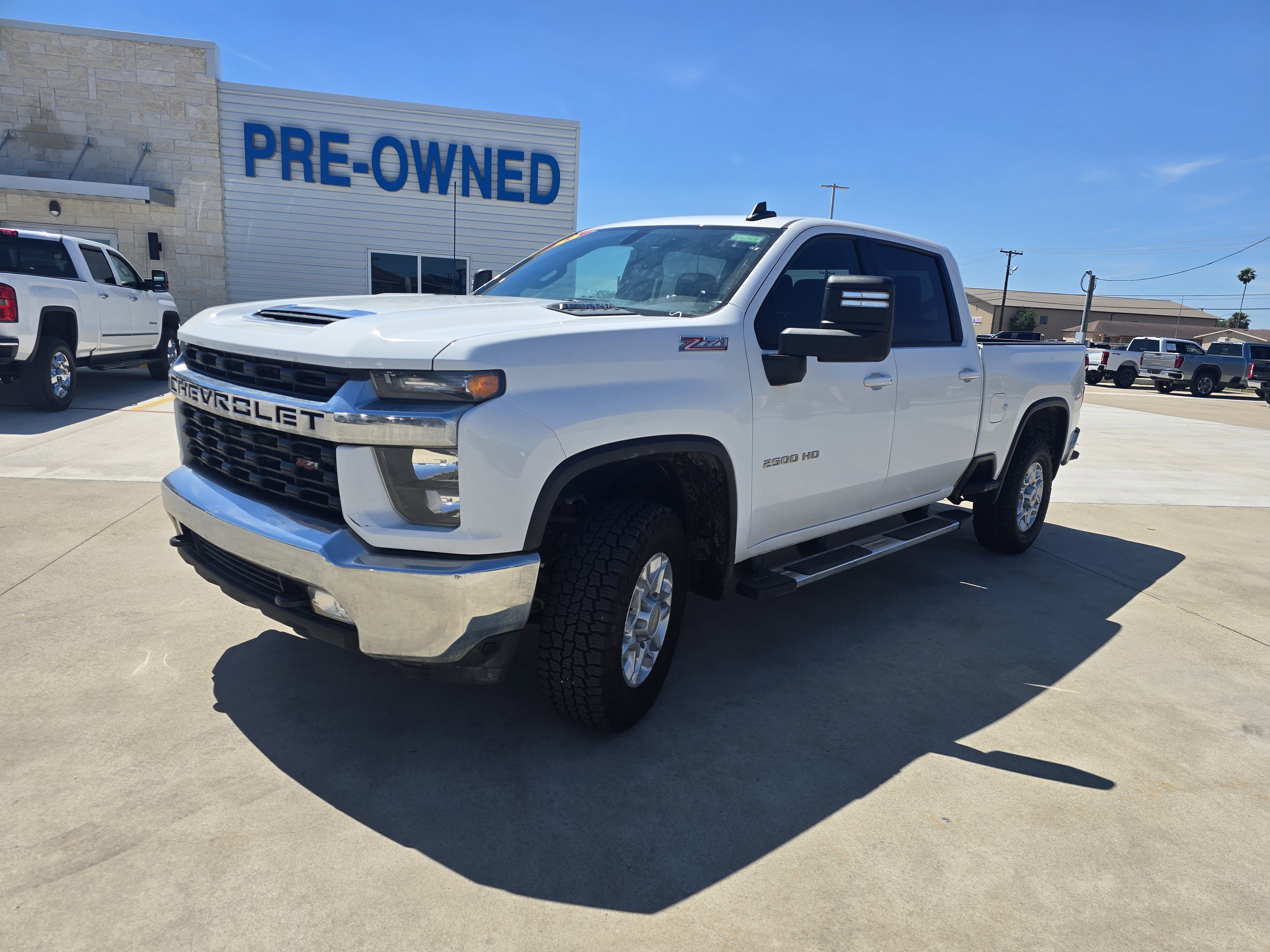Used 2022 Chevrolet Silverado 2500 LT w/ Convenience Package image 7
