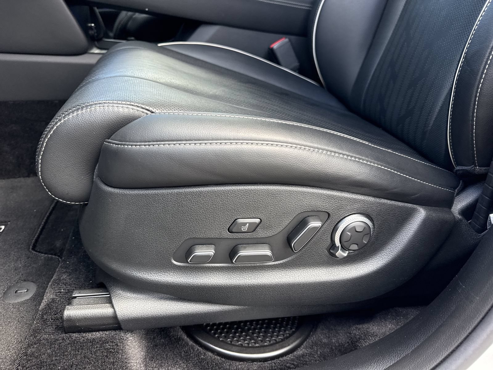 Used 2024 Genesis GV80 3.5T Advanced w/ Advanced Package AWD/4WD image 21