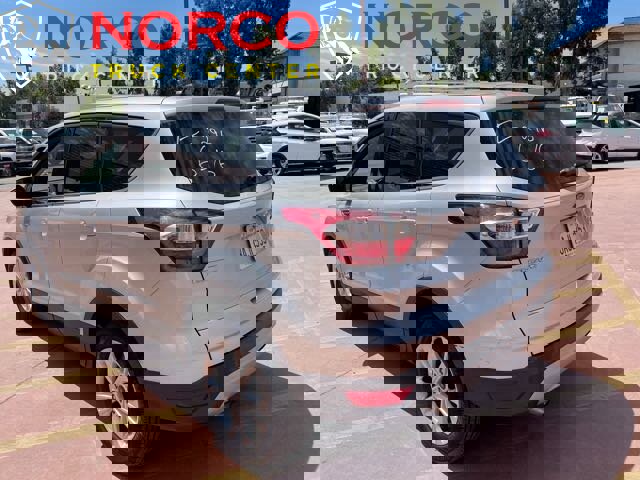 Used 2017 Ford Escape SE image 6