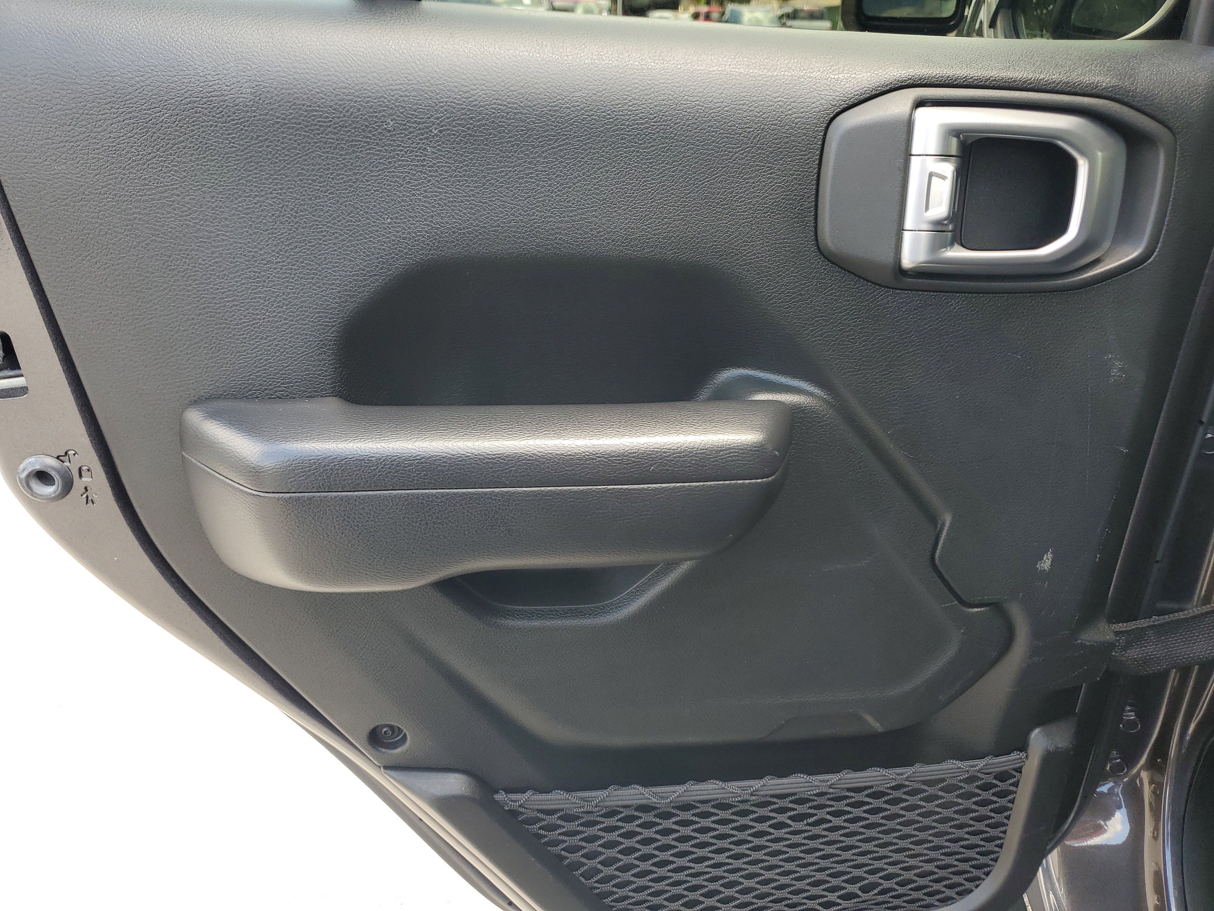 Used 2020 Jeep Wrangler Unlimited Sport image 29