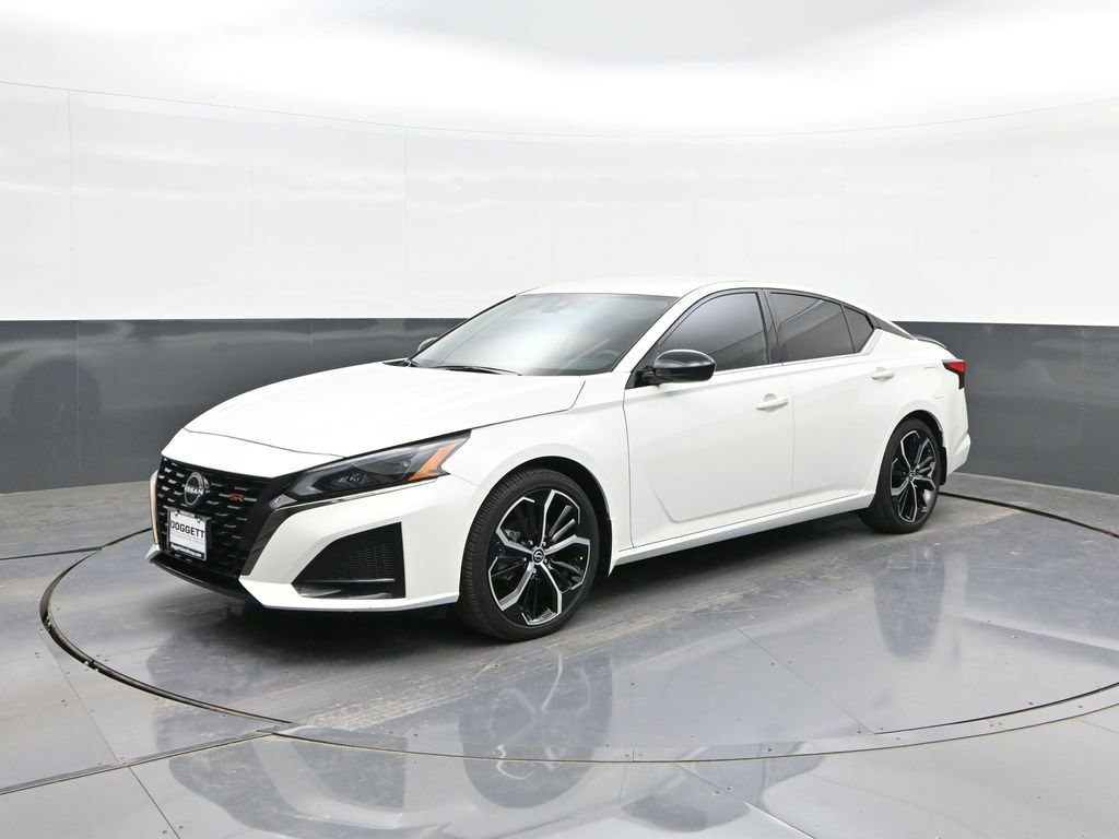 Used 2024 Nissan Altima 2.5 SR image 31