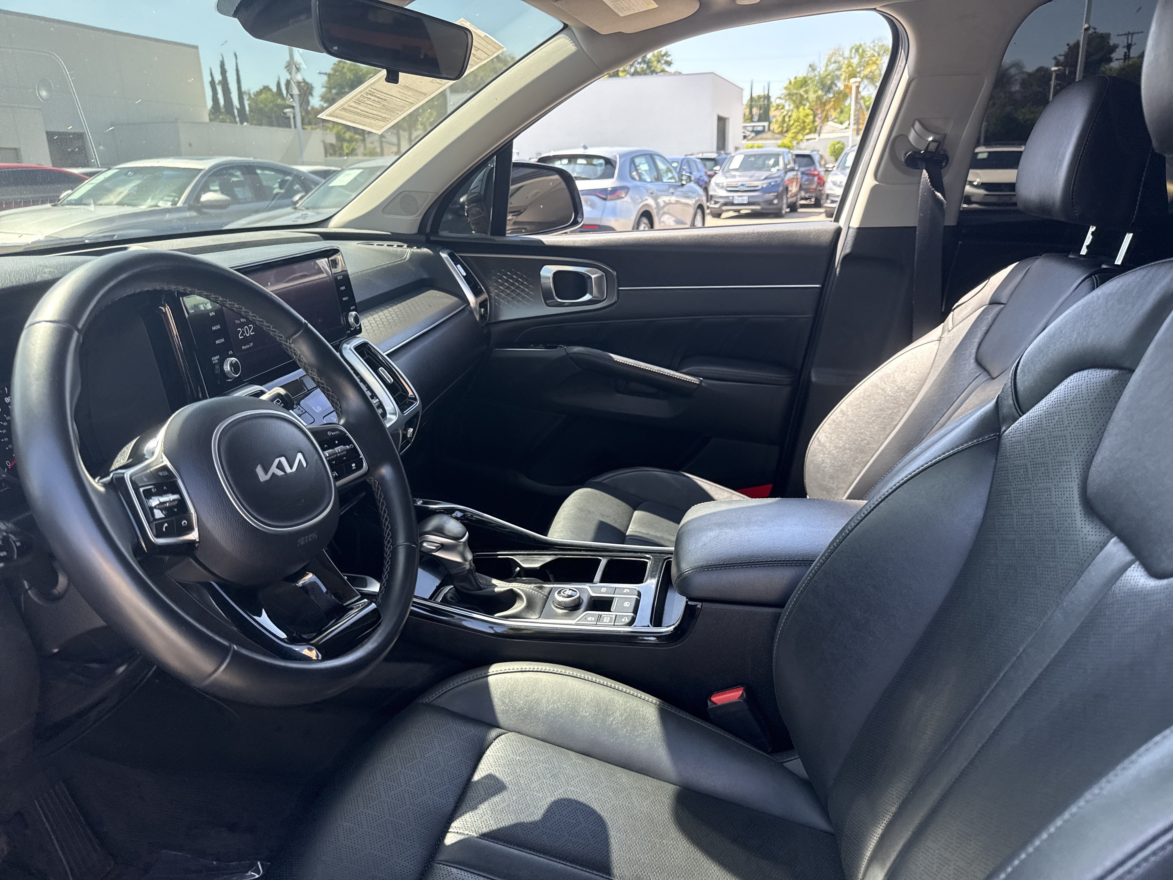 Used 2022 Kia Sorento SX FWD image 12