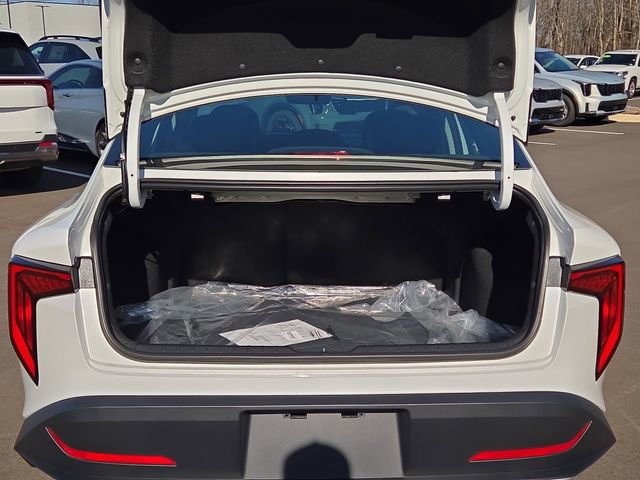 New 2026 Kia K4 LXS image 4