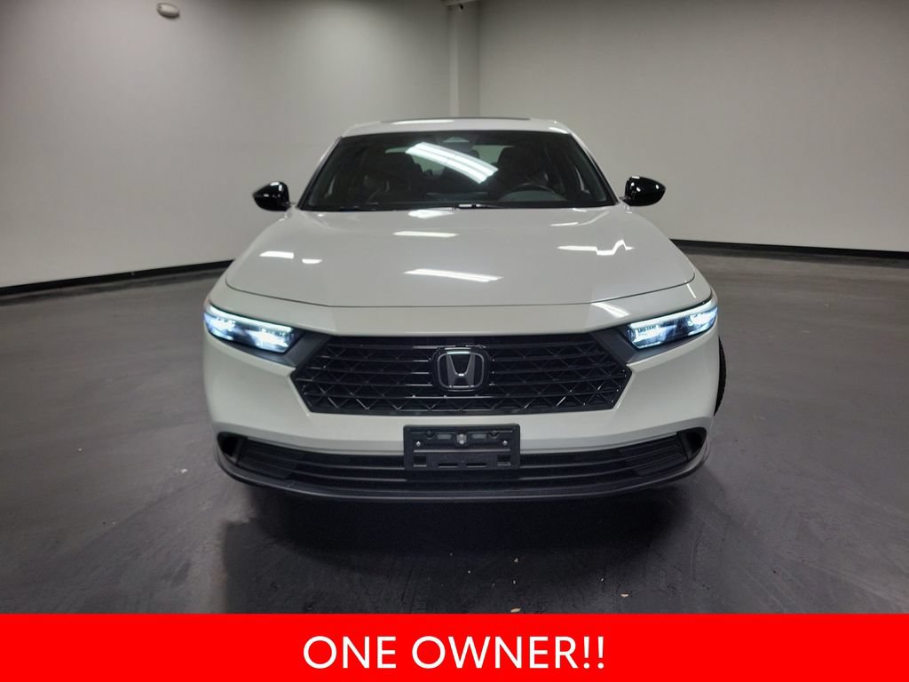 Used 2023 Honda Accord Sport image 3