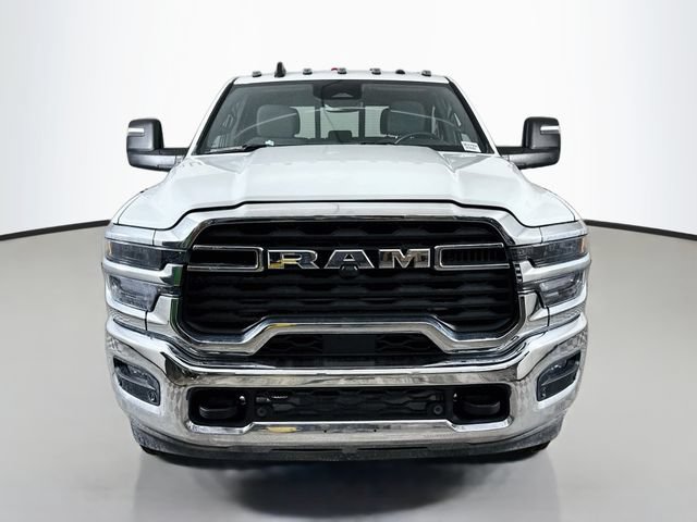 Used 2025 RAM 3500 Tradesman AWD/4WD image 2