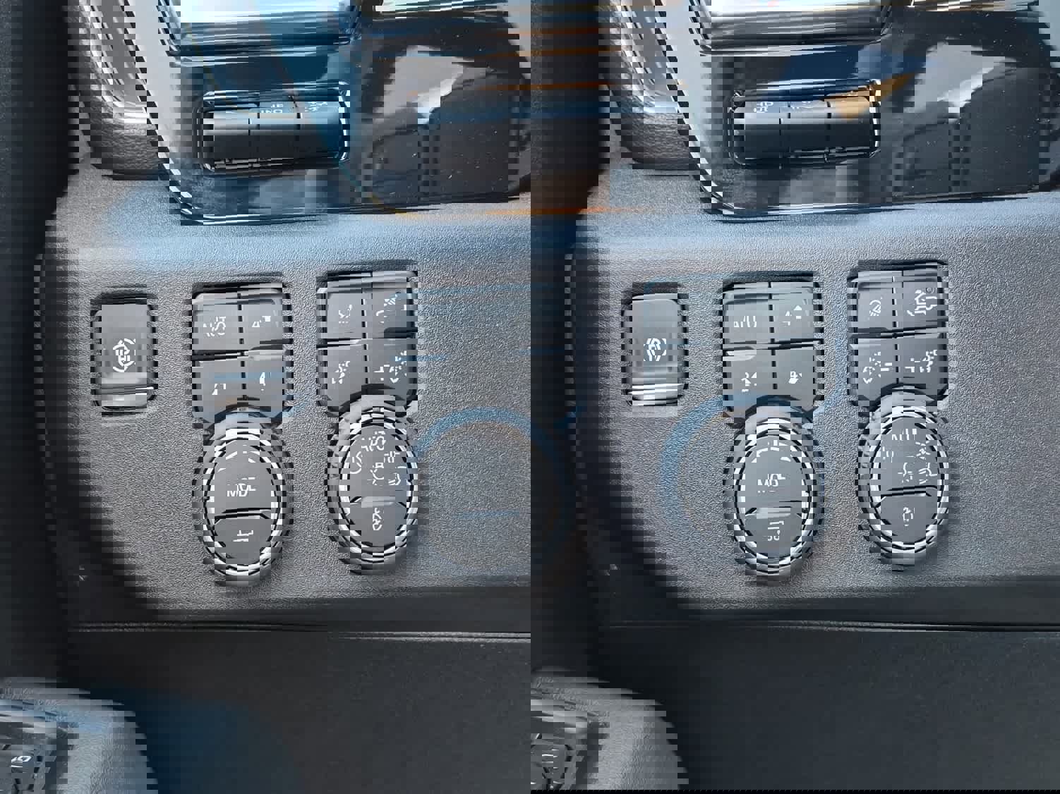 New 2026 Chevrolet Silverado 3500 High Country w/ High Country Premium Package image 17