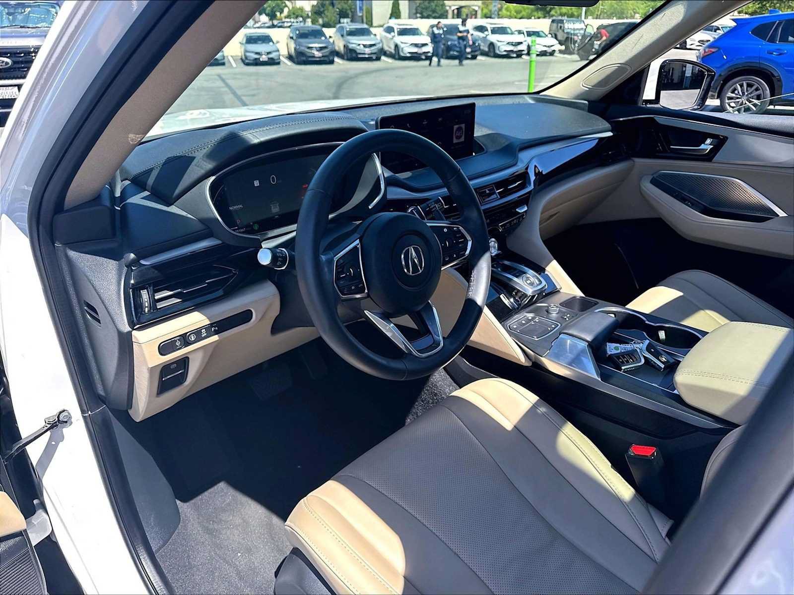 Used 2024 Acura MDX SH-AWD w/ Technology Package image 16