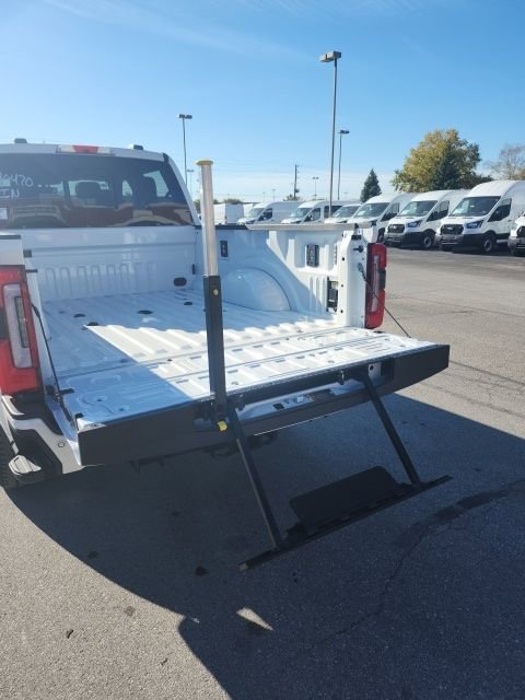 New 2026 Ford F250 Platinum image 18