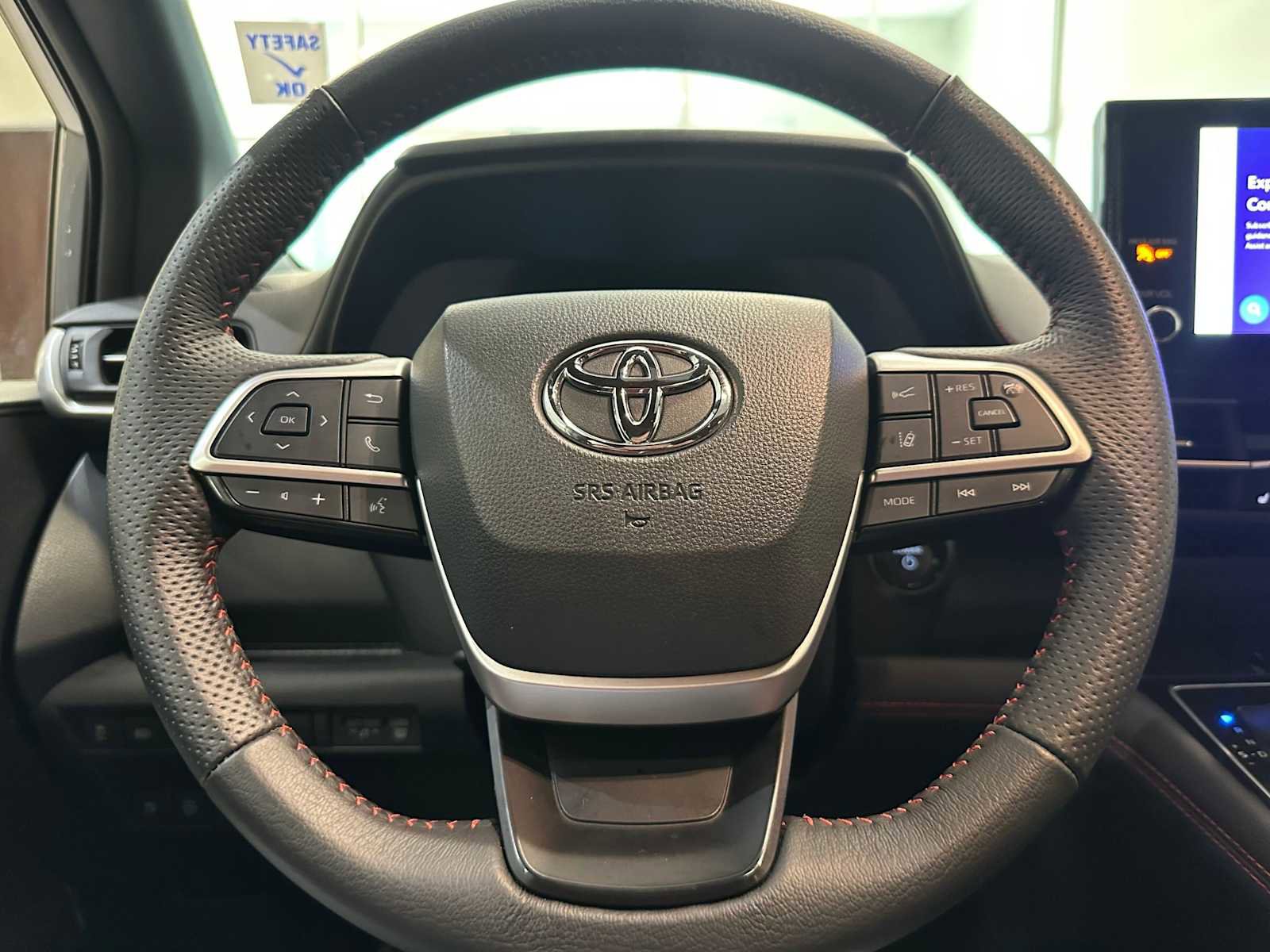 Certified 2025 Toyota Sienna XSE image 11