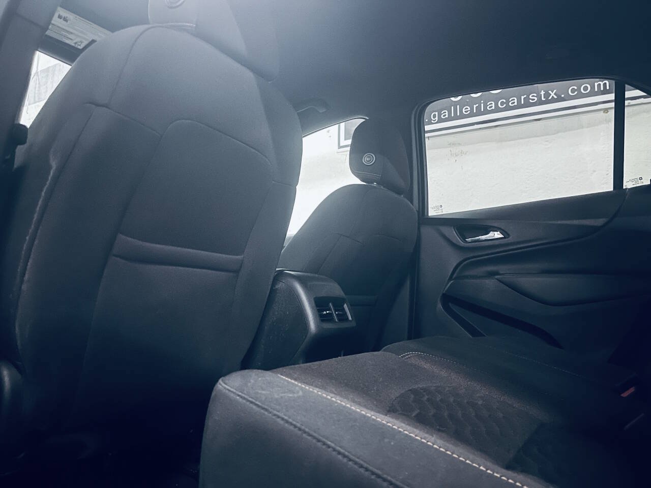 Used 2019 Chevrolet Equinox LT w/ Driver Convenience Package FWD image 20