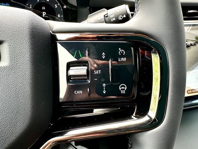 Certified 2026 Land Rover Range Rover Evoque S image 17