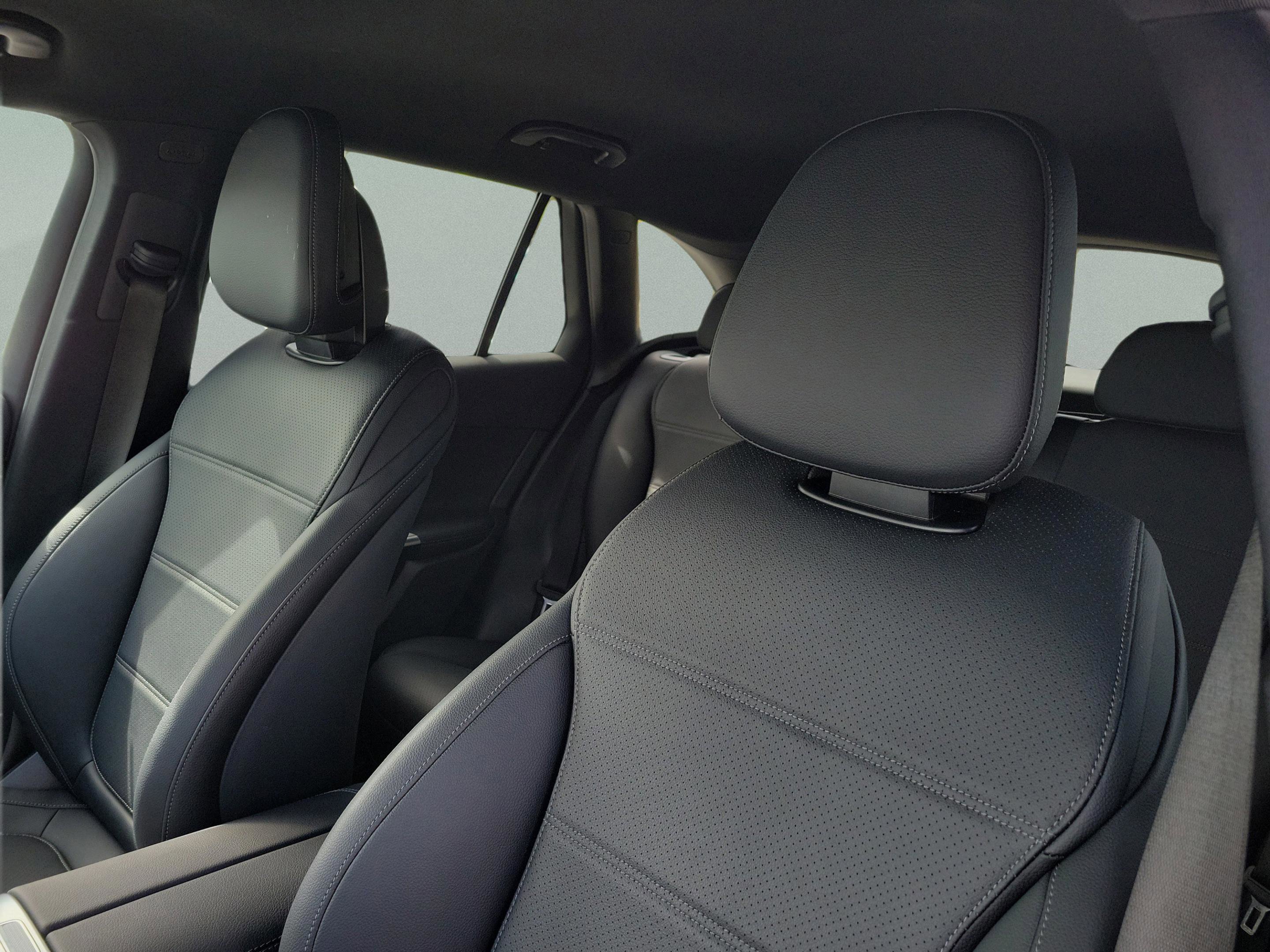 Used 2026 Mercedes-Benz GLC 300 image 20