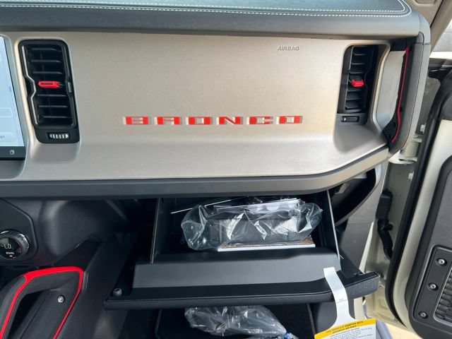 New 2026 Ford Bronco Outer Banks w/ Sasquatch Package AWD/4WD image 23