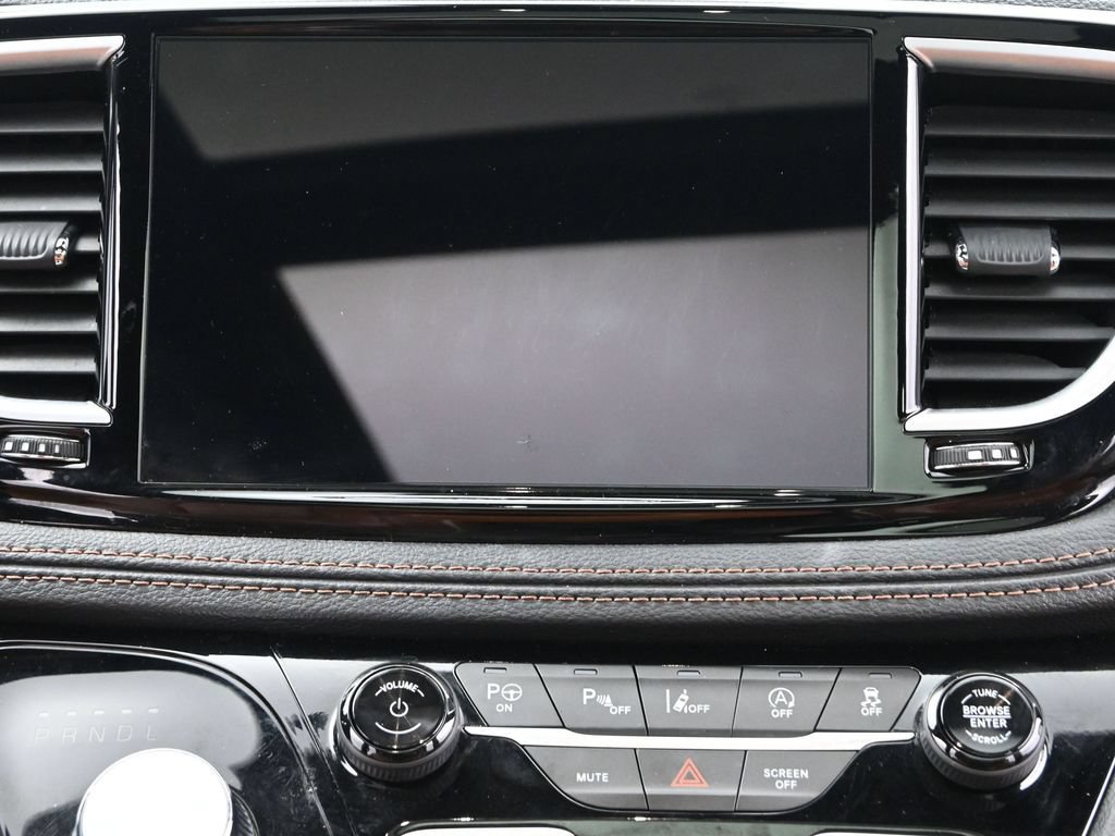 Used 2024 Chrysler Pacifica Pinnacle FWD image 25