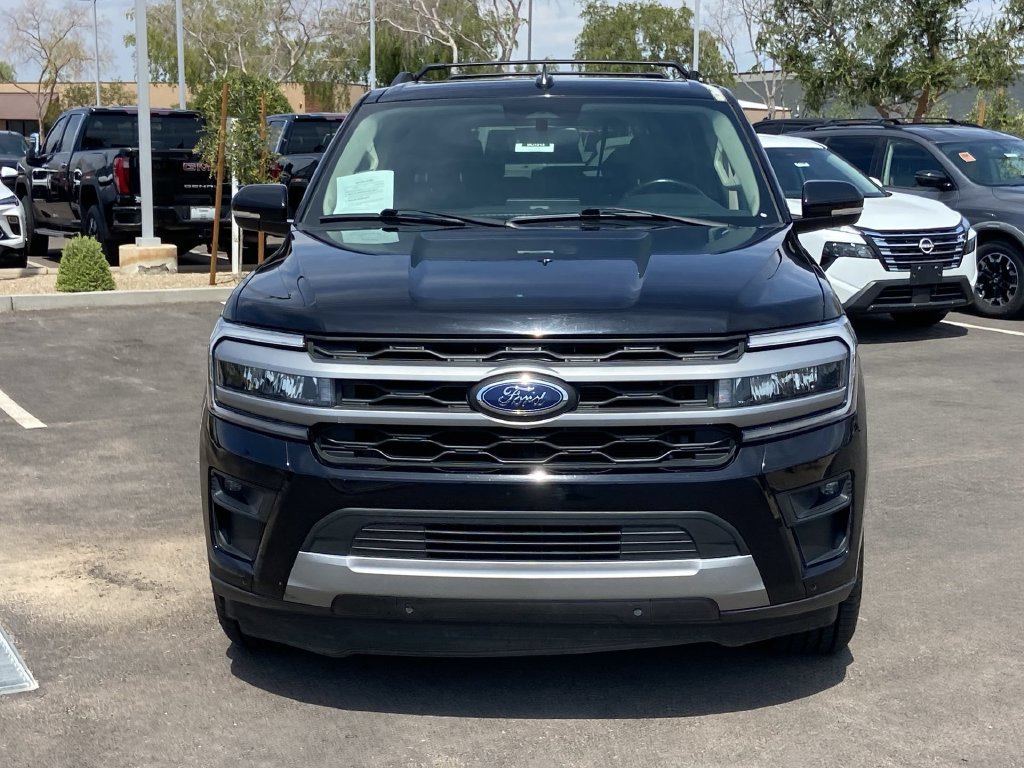 Used 2022 Ford Expedition XLT RWD image 3