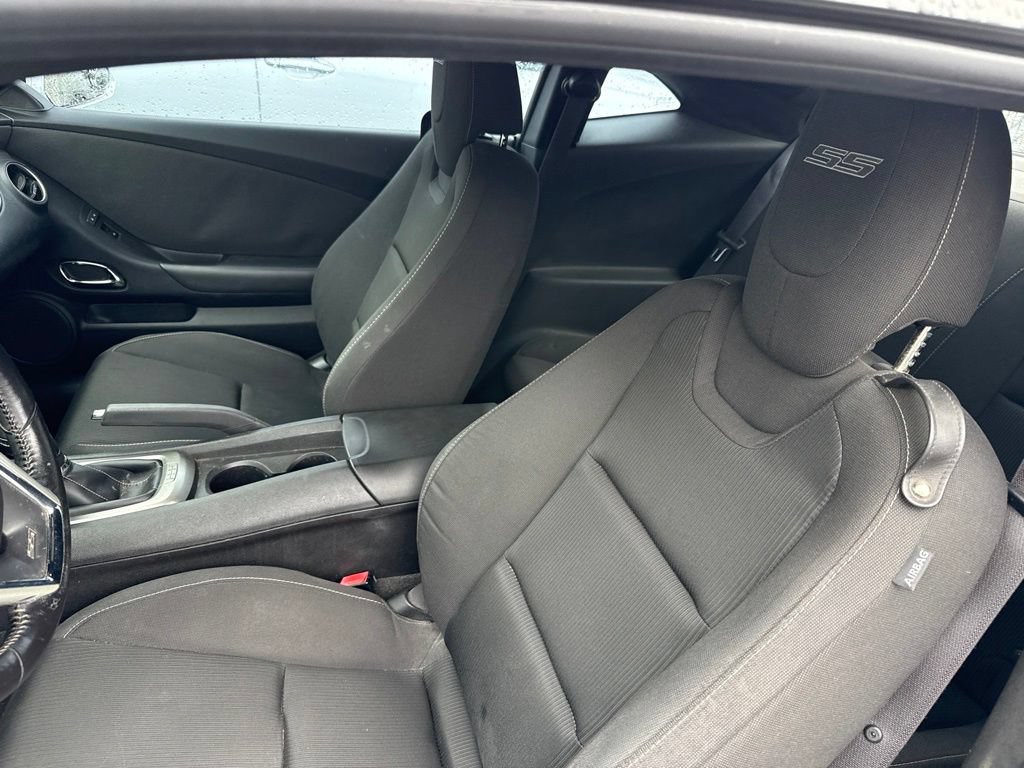 Used 2013 Chevrolet Camaro SS RWD image 6