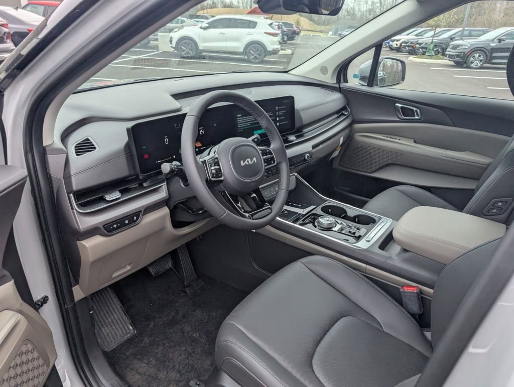 New 2026 Kia Carnival EX FWD image 10