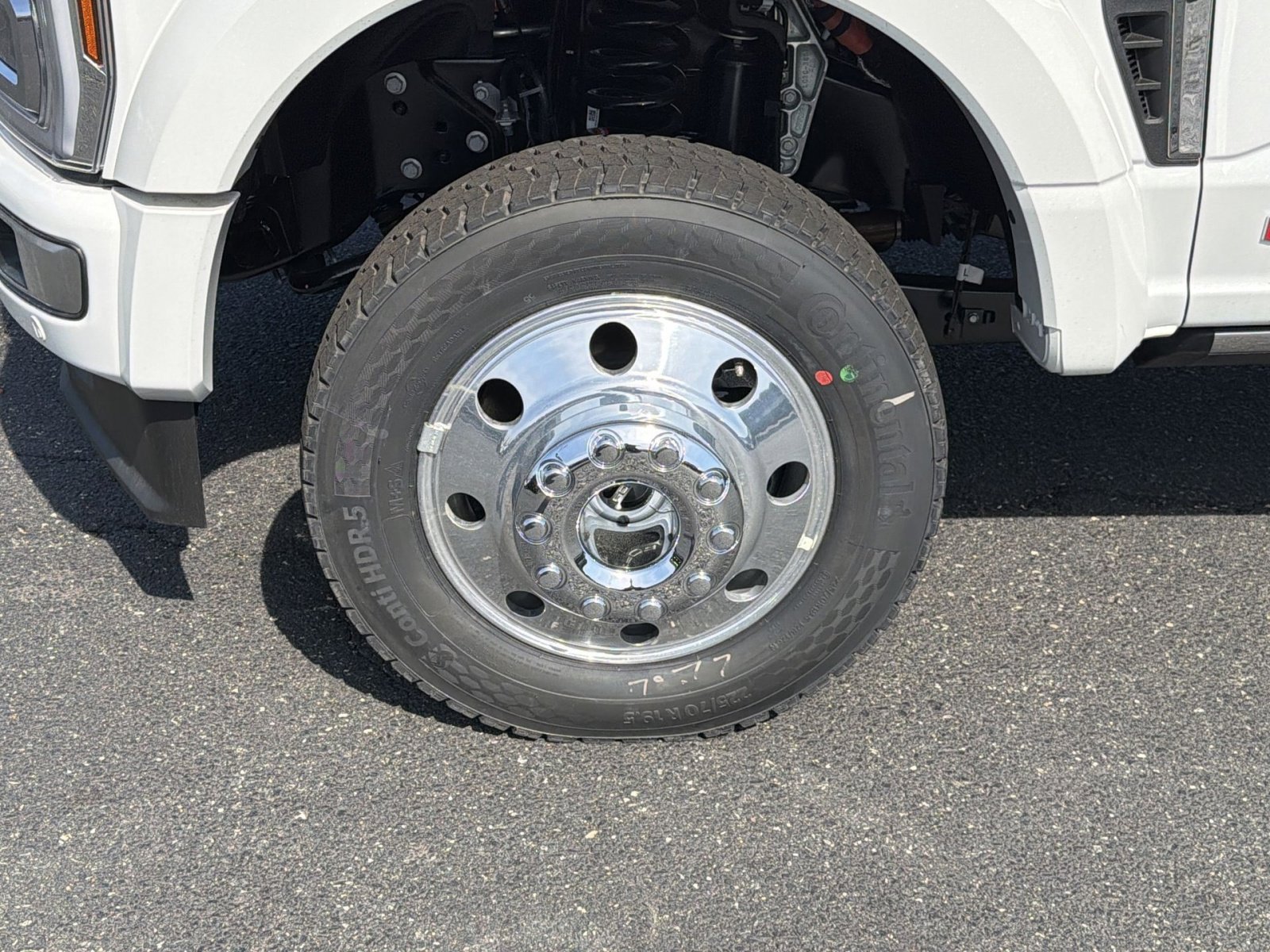 New 2026 Ford F450 Platinum w/ Platinum Plus Package image 17