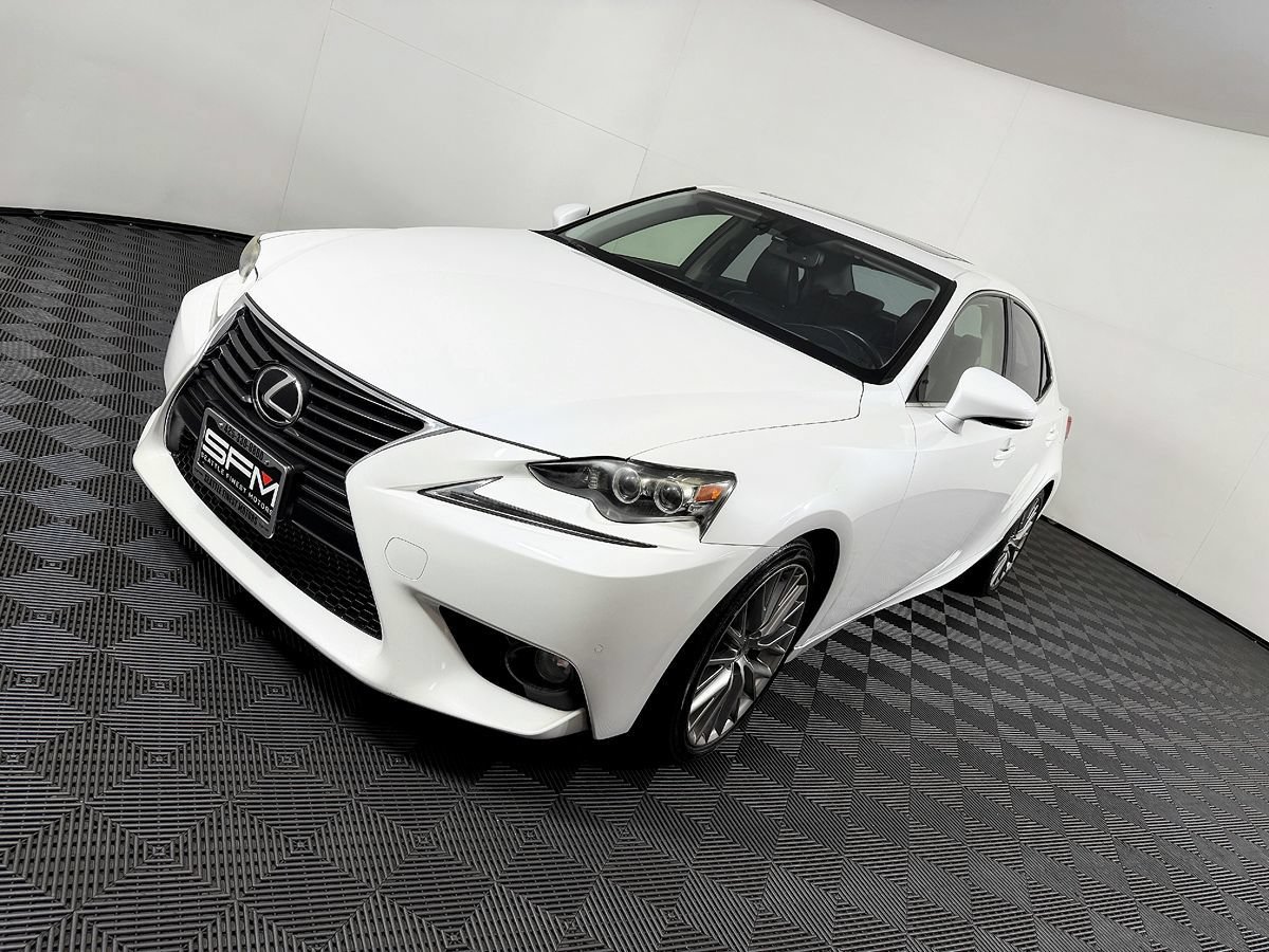 Used 2014 Lexus IS 250 w/ Luxury Package w/Gray Wood RWD image 17