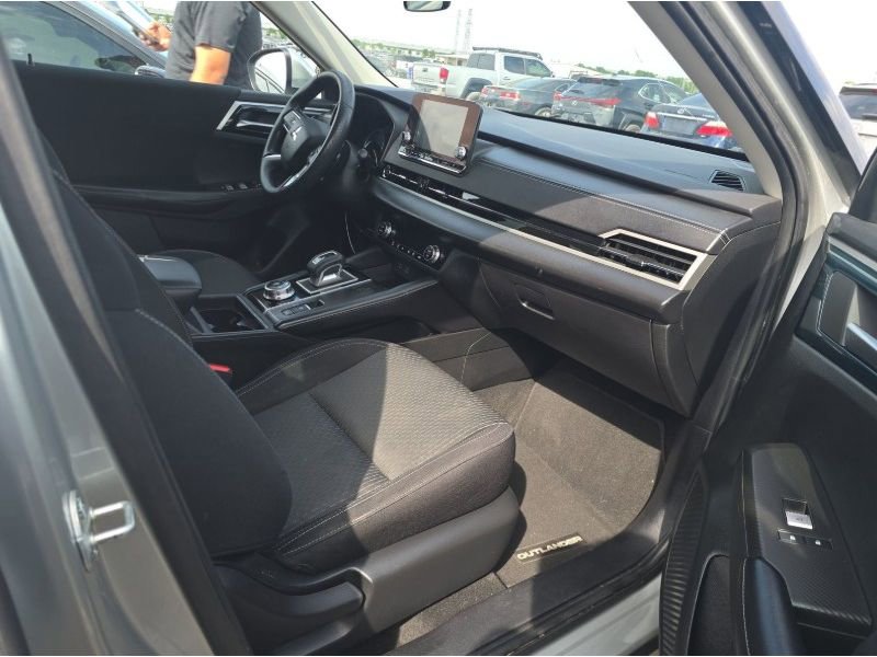 Used 2022 Mitsubishi Outlander ES image 27