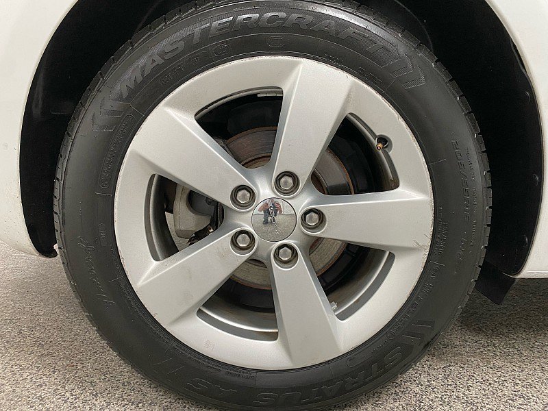 Used 2016 Dodge Dart SXT image 24