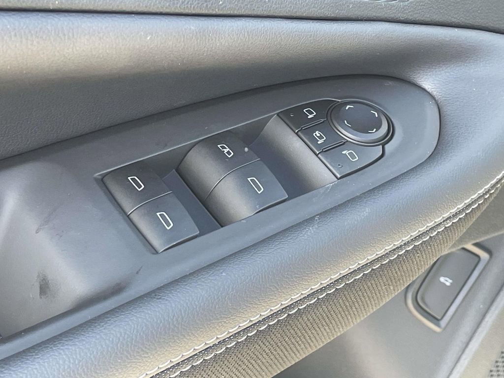 New 2026 Chevrolet Blazer EV LT image 15