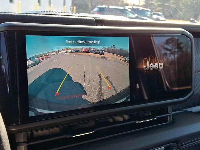 Used 2024 Jeep Wrangler Unlimited Rubicon image 18