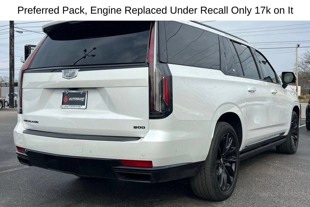 Used 2022 Cadillac Escalade ESV Sport Platinum w/ LPO, ONYX Package AWD/4WD image 6