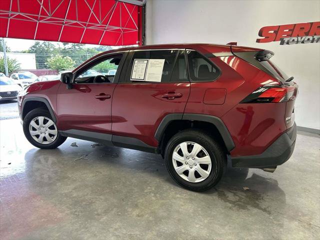 Certified 2022 Toyota RAV4 LE AWD/4WD image 6