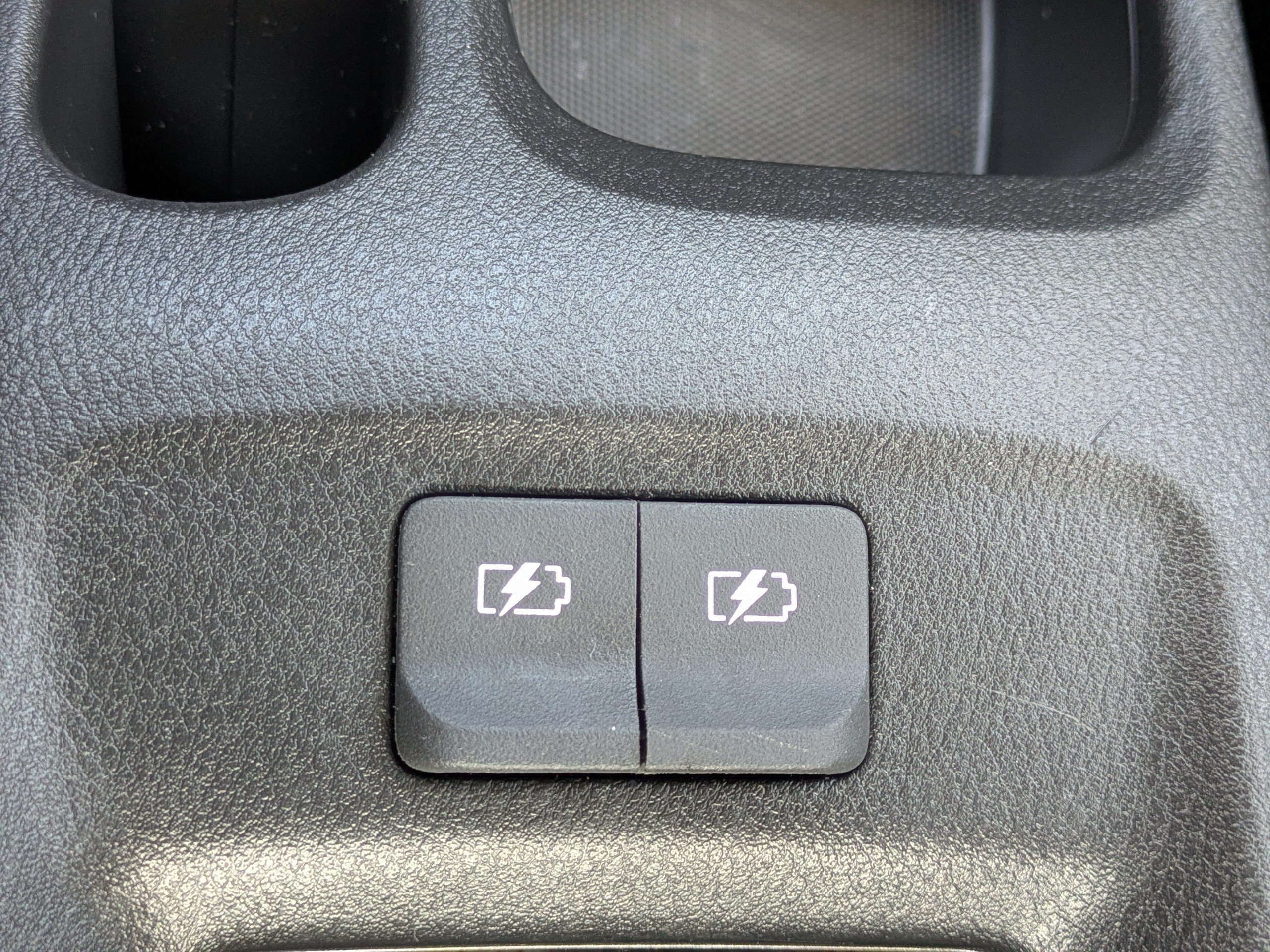 Used 2025 Nissan Versa S w/ Trunk Package FWD image 26